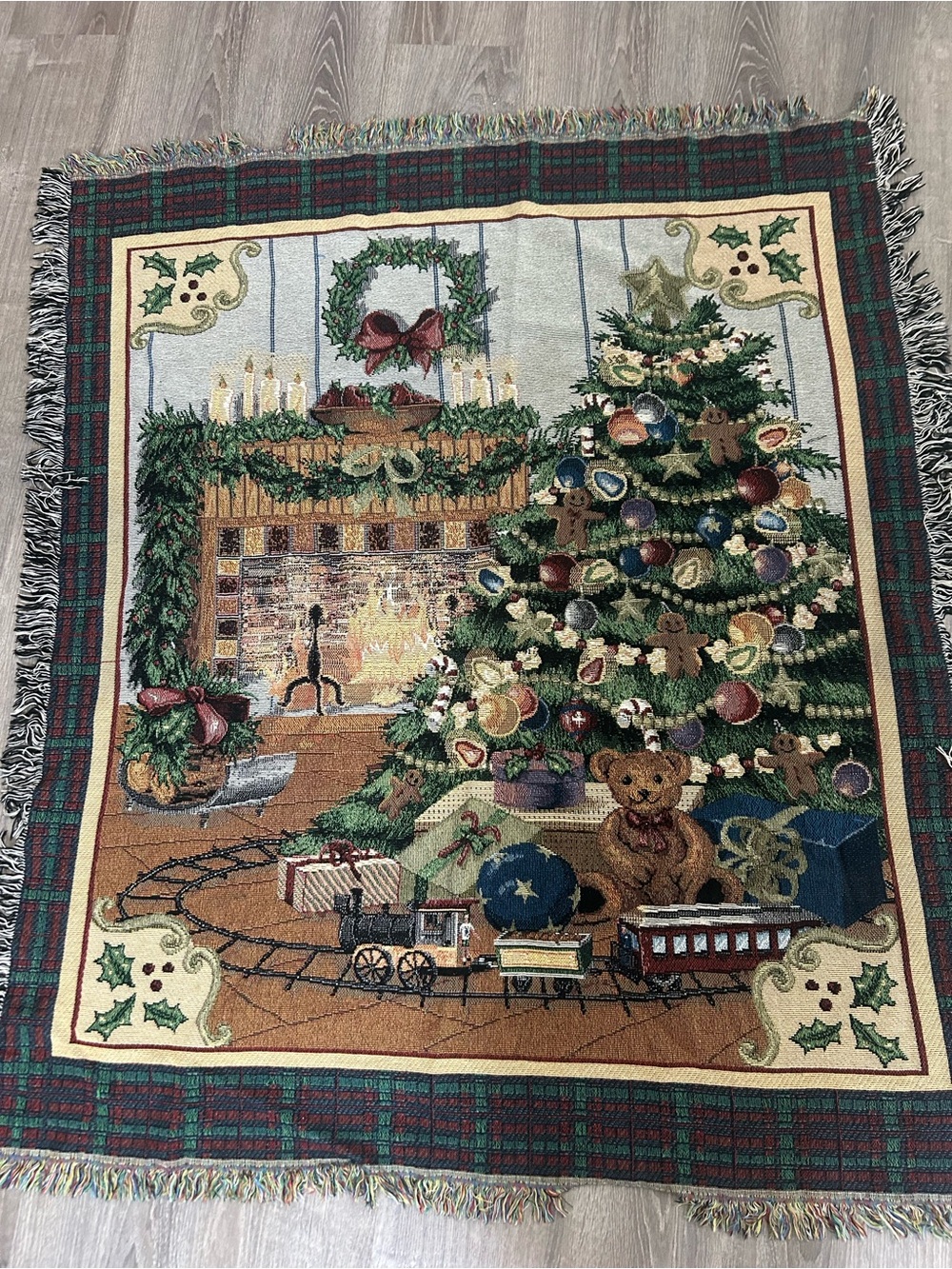 Holiday Fireplace & Tree Tapestry Throw Blanket - Multi